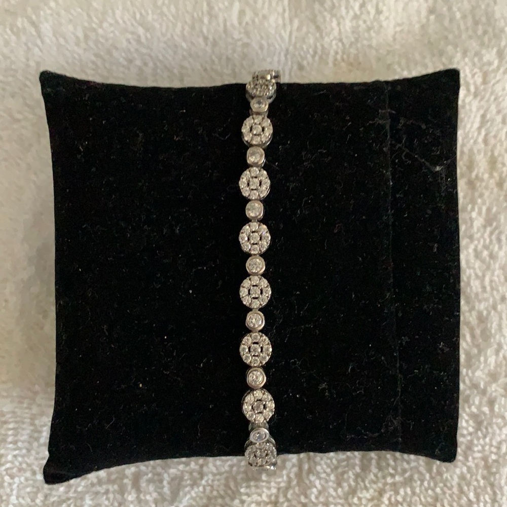 Sterling silver bracelet  with flower stone